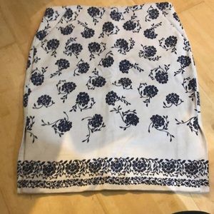 White floral pencil skirt